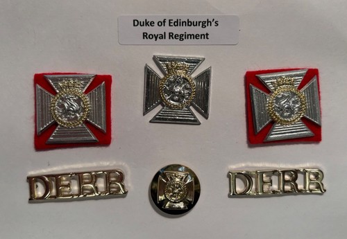 Cap collar badges - collar, titles